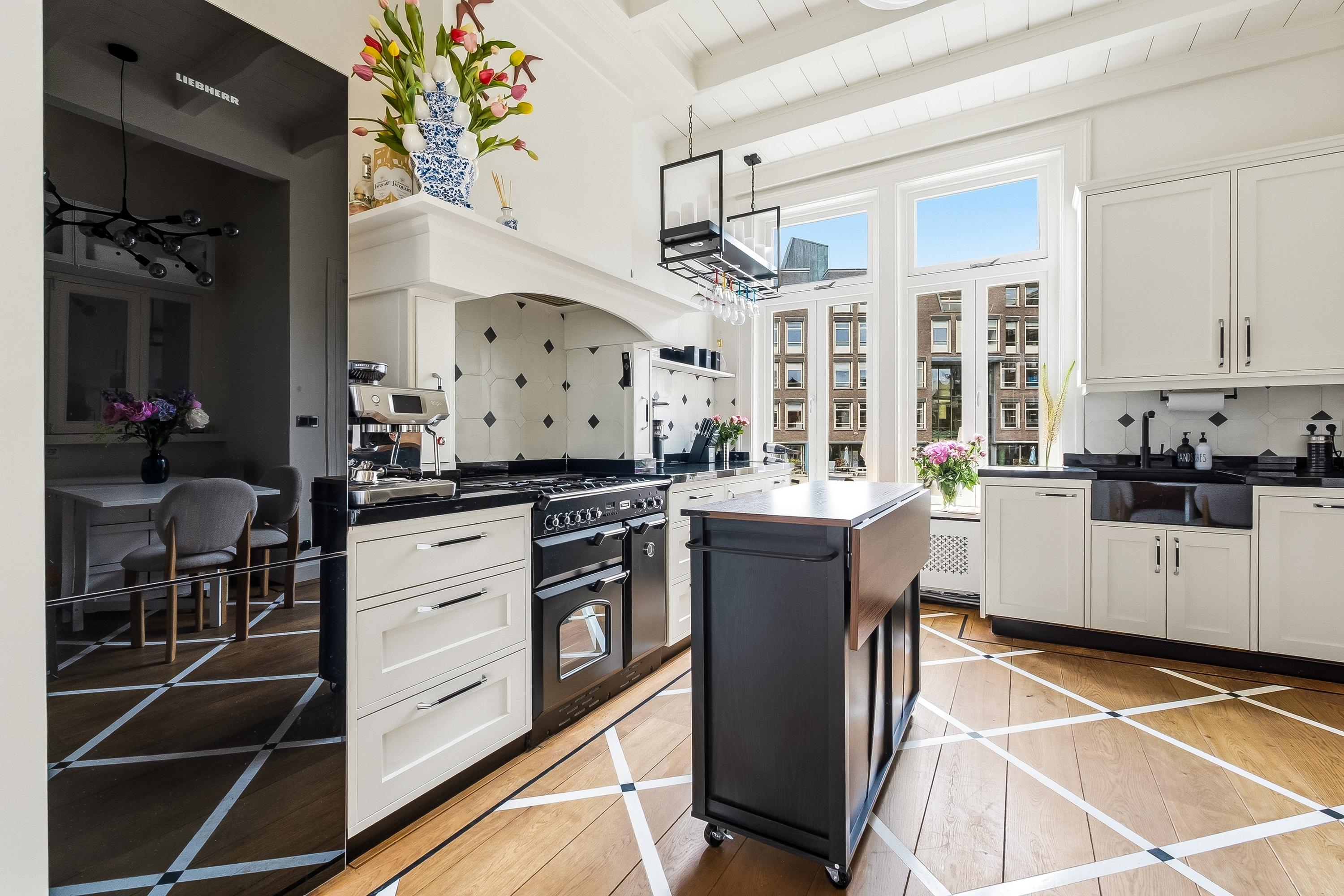 Appartement te koop: Weteringschans 145B, Amsterdam